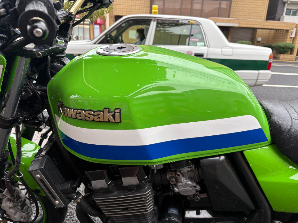 Kawasaki ZRX400 — фото 12