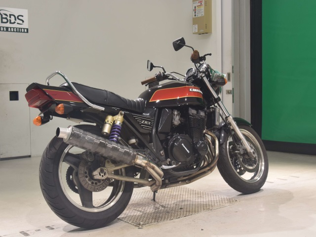 Kawasaki ZRX400 — фото 5