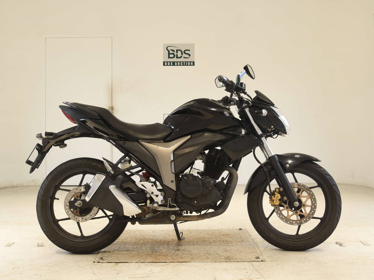 Suzuki GIXXER 150
