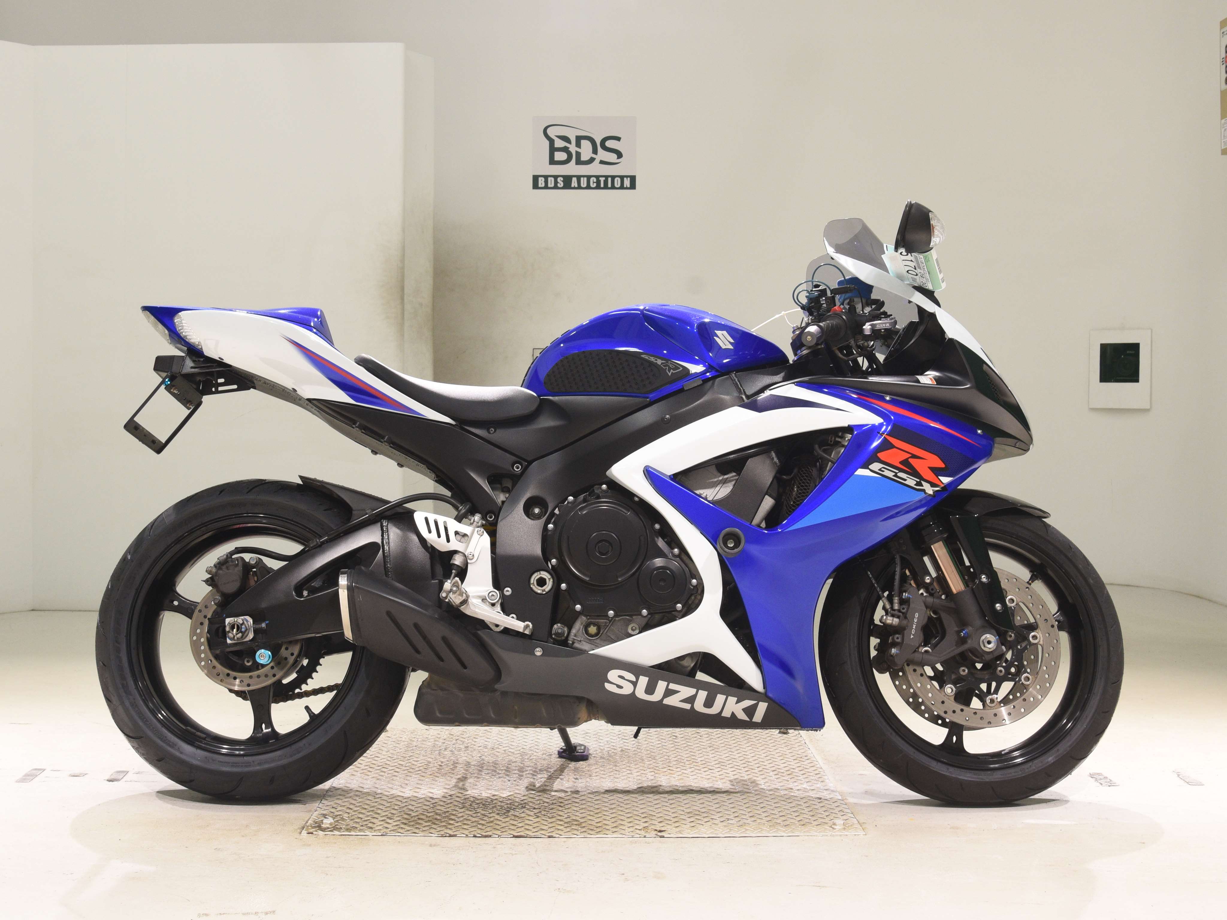 Suzuki GSX-R750