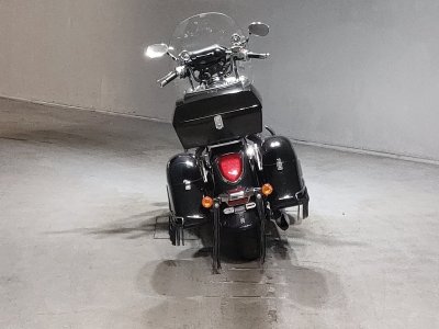 Suzuki INTRUDER 400 CLASSIC — фото 4