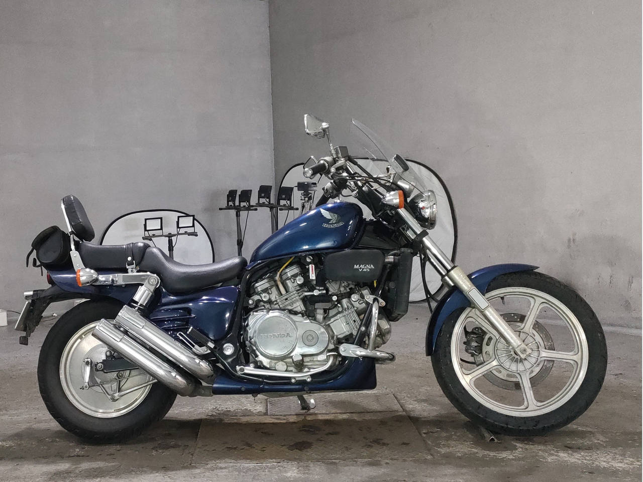 Honda MAGNA750
