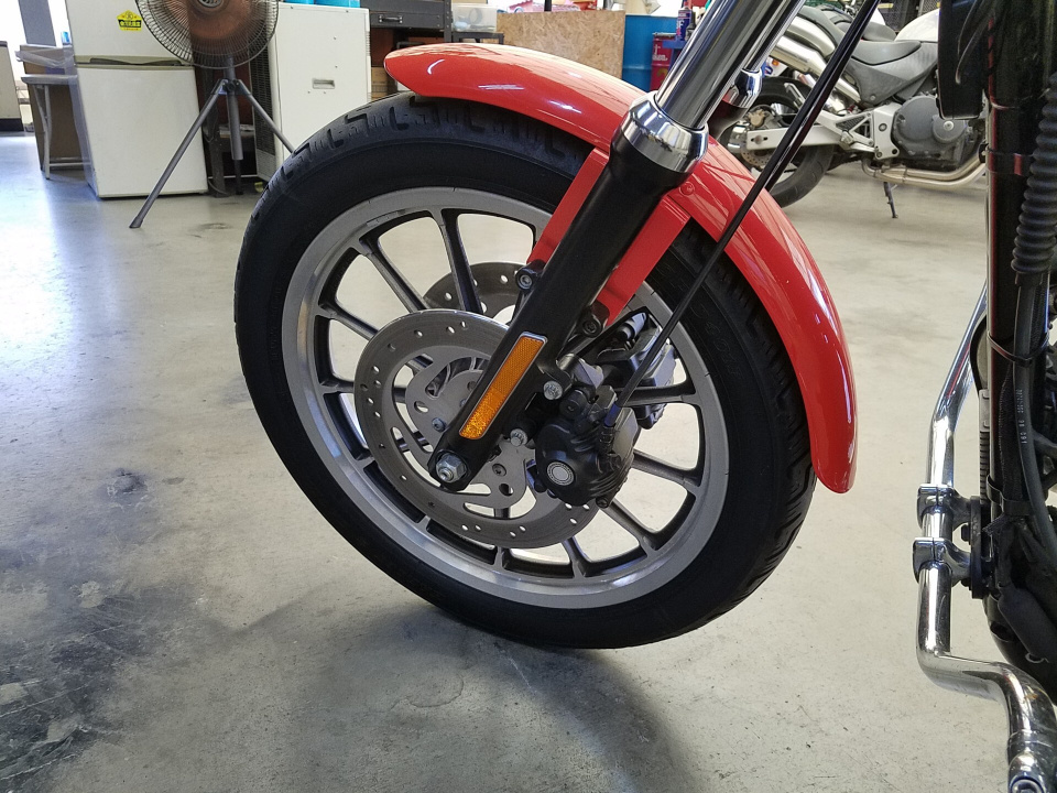 HD SPORTSTER XL883R — фото 8