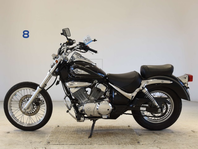 Suzuki INTRUDER 250LC — фото 2