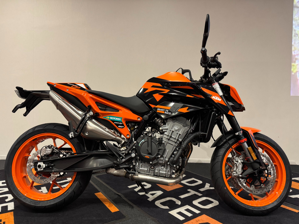 KTM 890DUKE GP