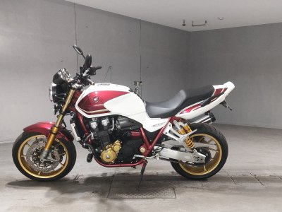 Honda CB1300SF — фото 2