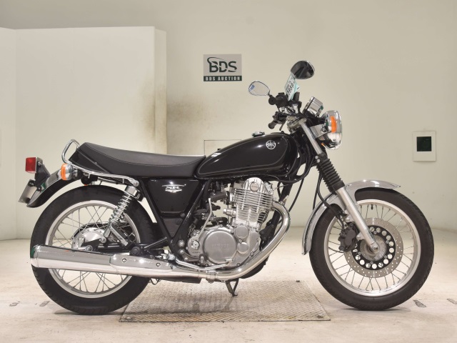 Yamaha SR 400