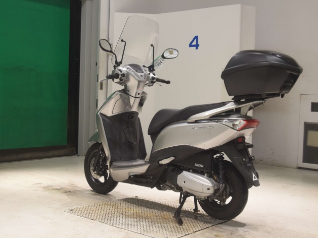 Honda LEAD125 — фото 6