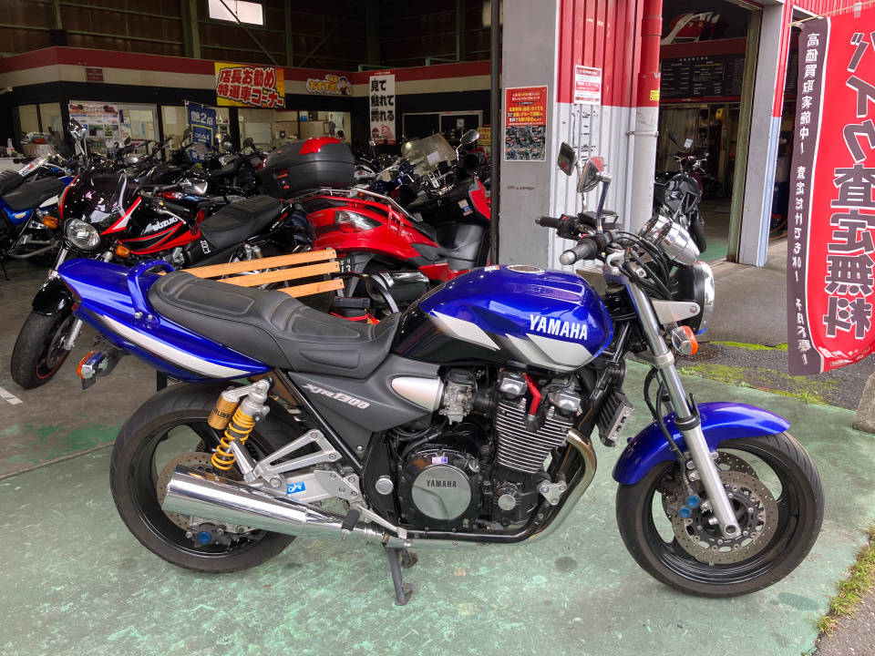 Yamaha XJR1300