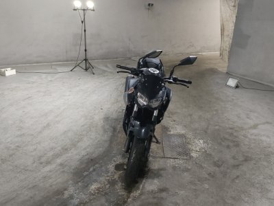 Kawasaki Z400 — фото 3