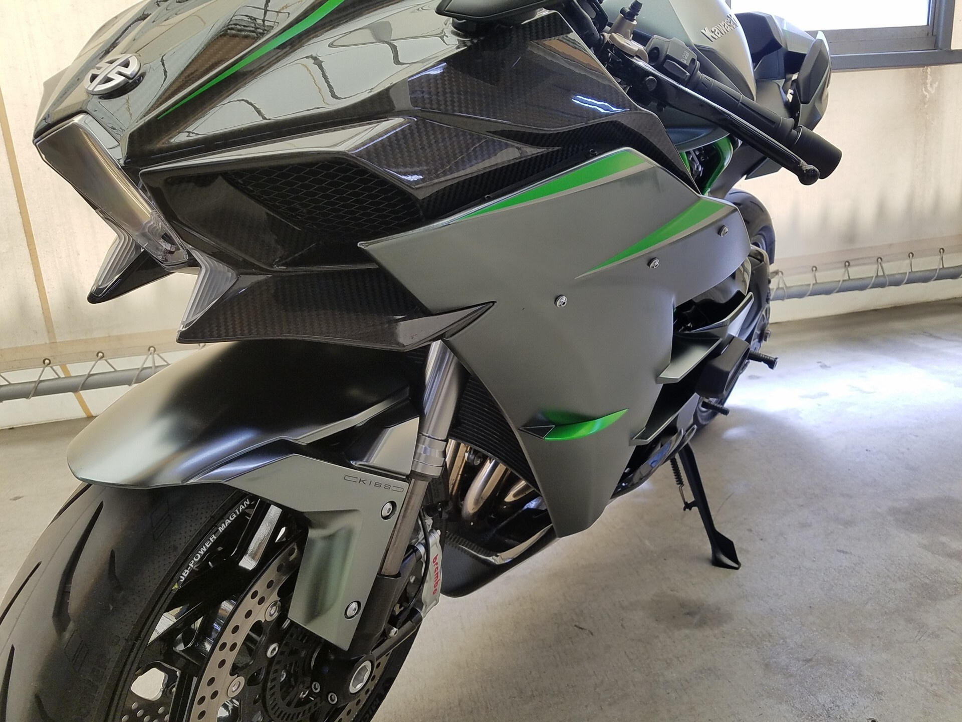 0063] Kawasaki NINJA H2 - ZXT02J-003124