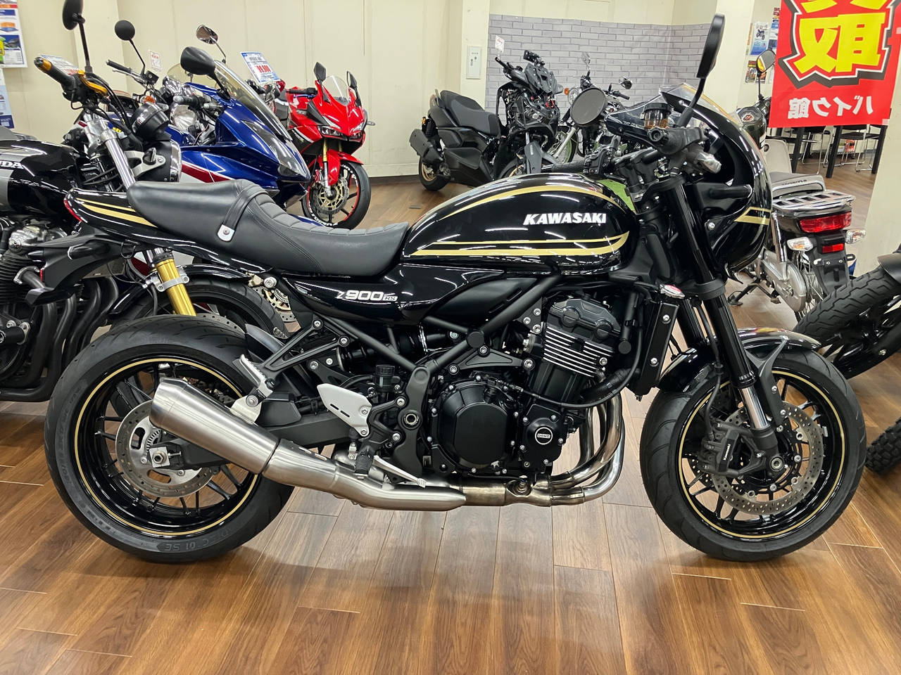Kawasaki Z900RS CAFE