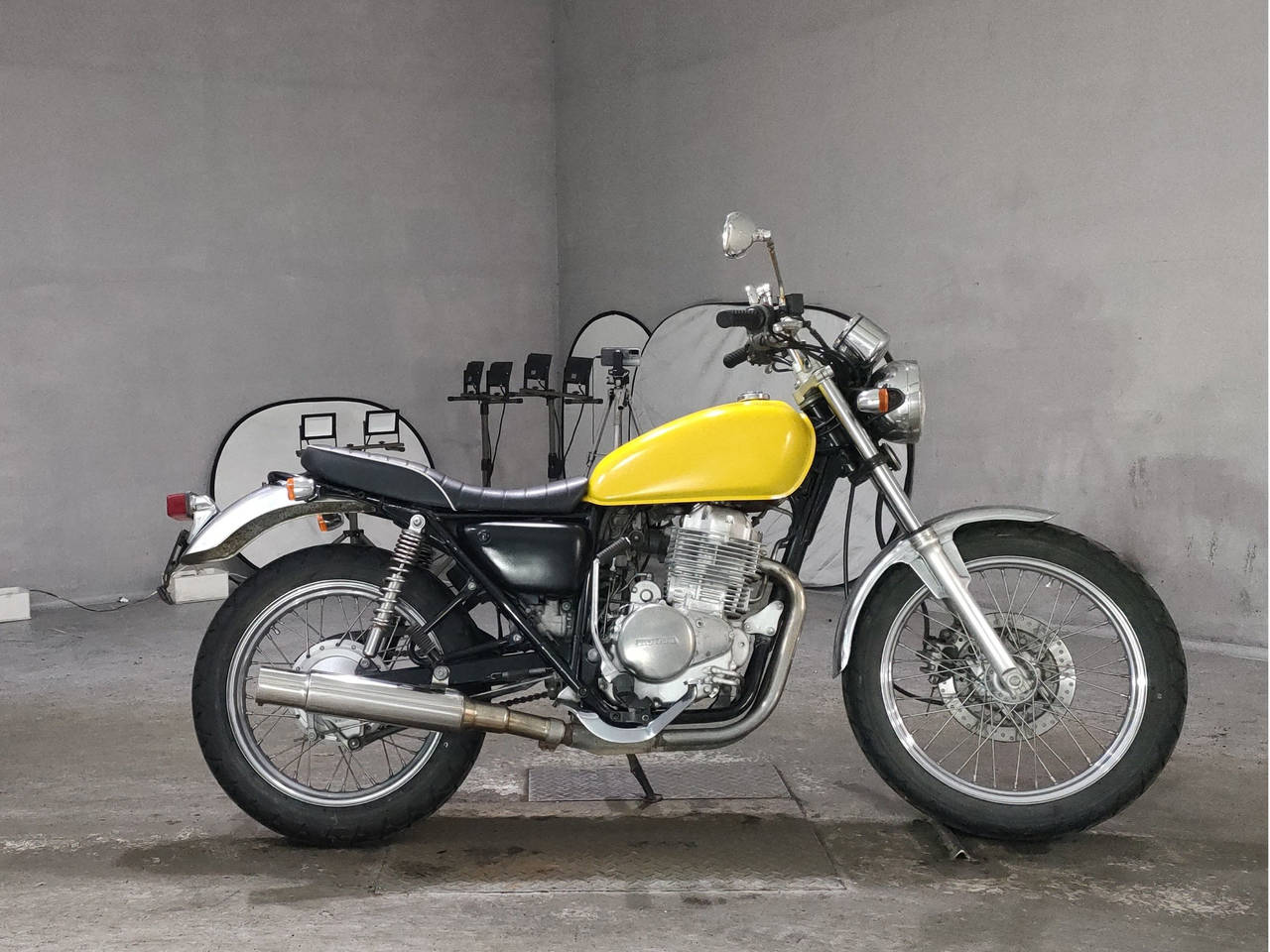 Honda CB400SS