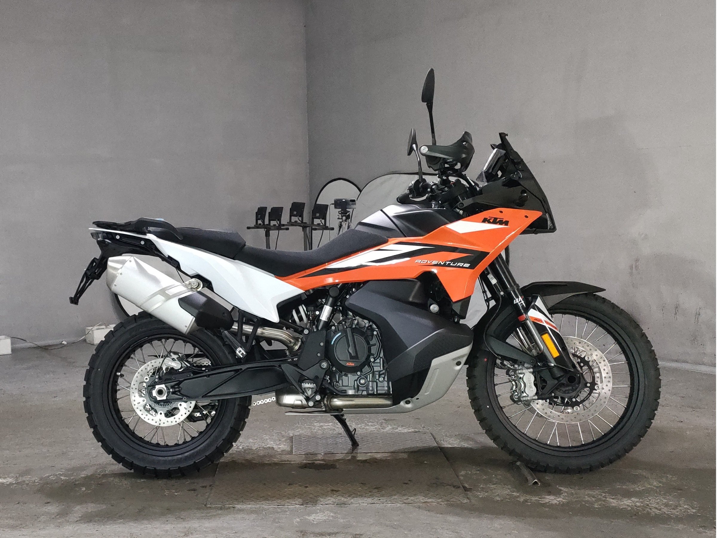 KTM 890 ADVENTURE