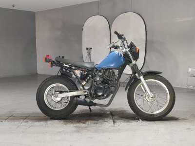 Yamaha TW200