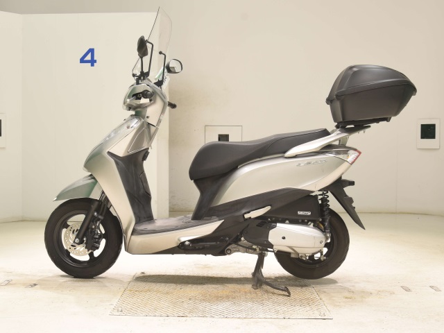 Honda LEAD125 — фото 2