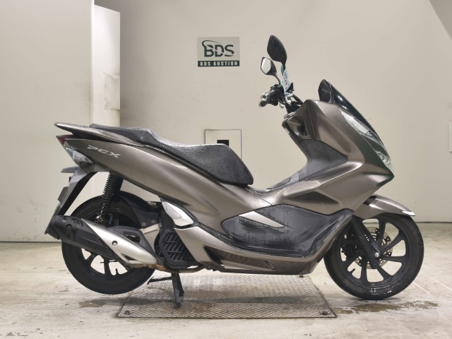 Honda PCX125-3