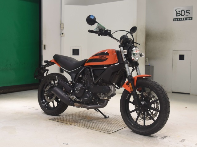 Ducati SCRAMBLER SIXTY2 — фото 3