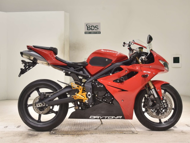 Triumph DAYTONA 675