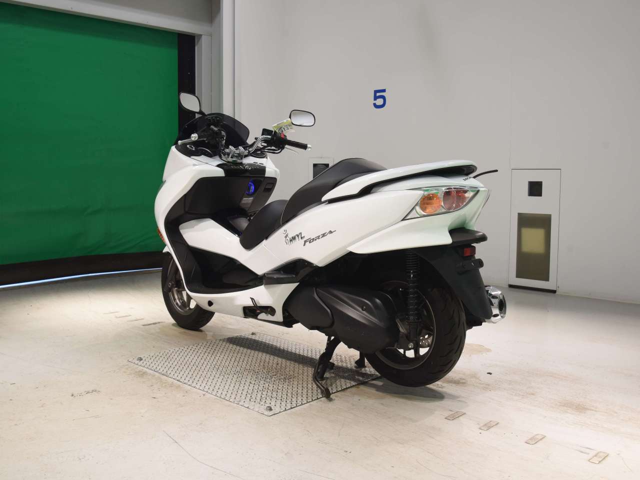 FORZA Z MF10白 FORZA X/Z（MF10） -since 2007- - バイクの系譜