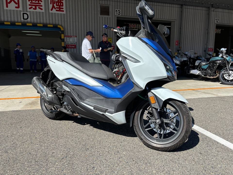Honda FORZA