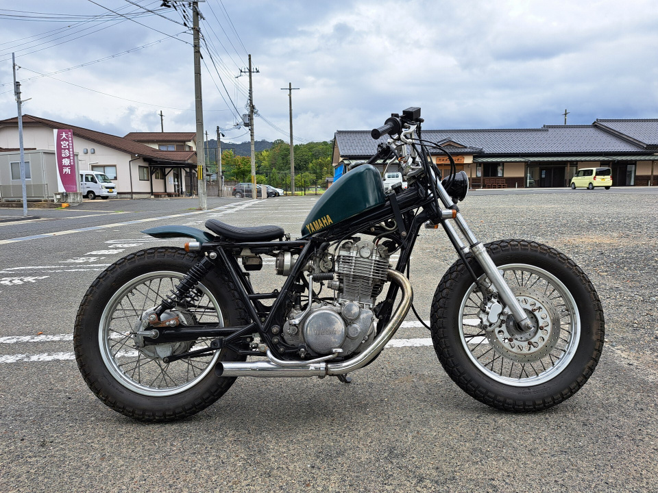 Yamaha SR400 — фото 3