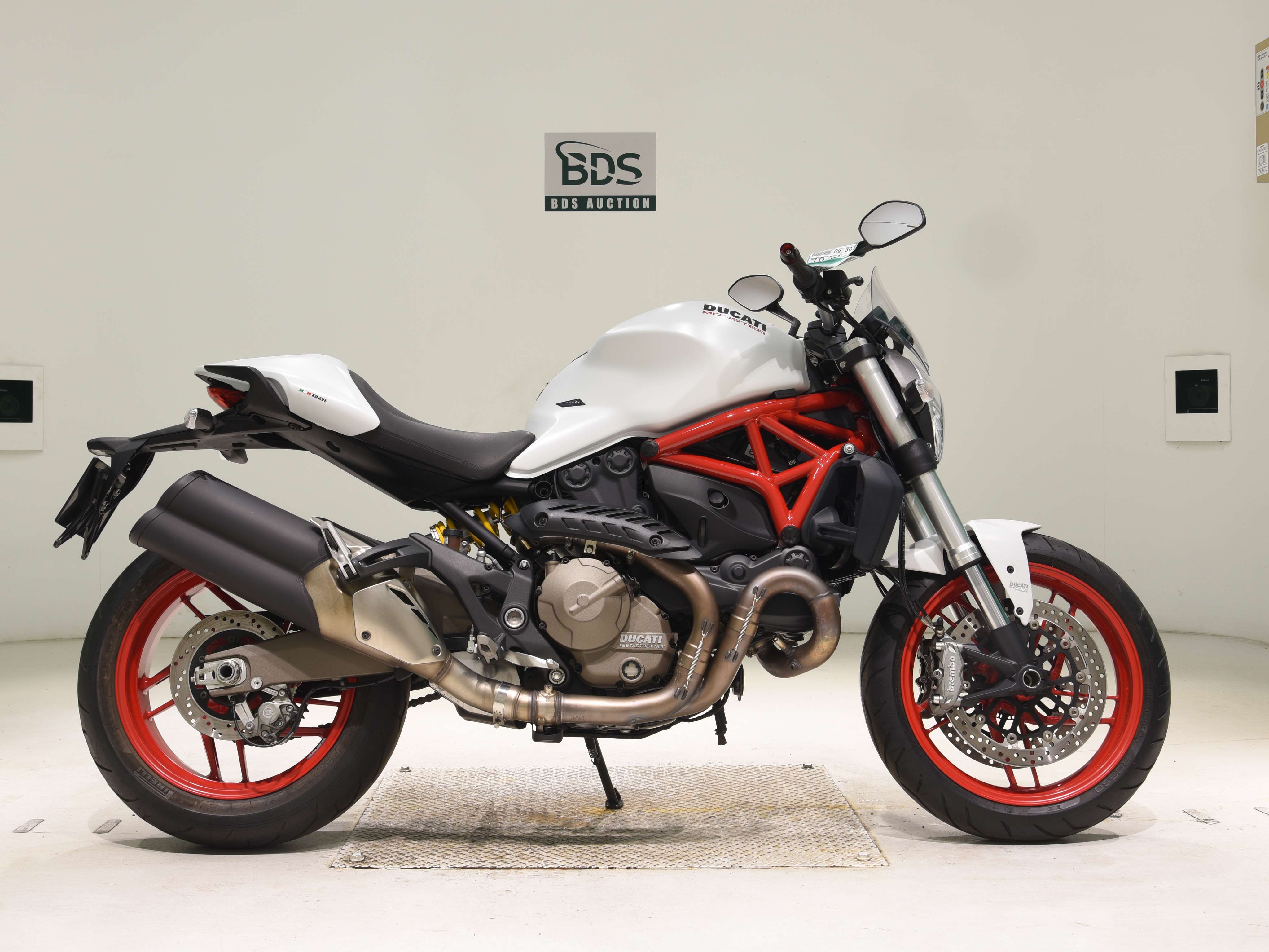 Ducati MONSTER 821