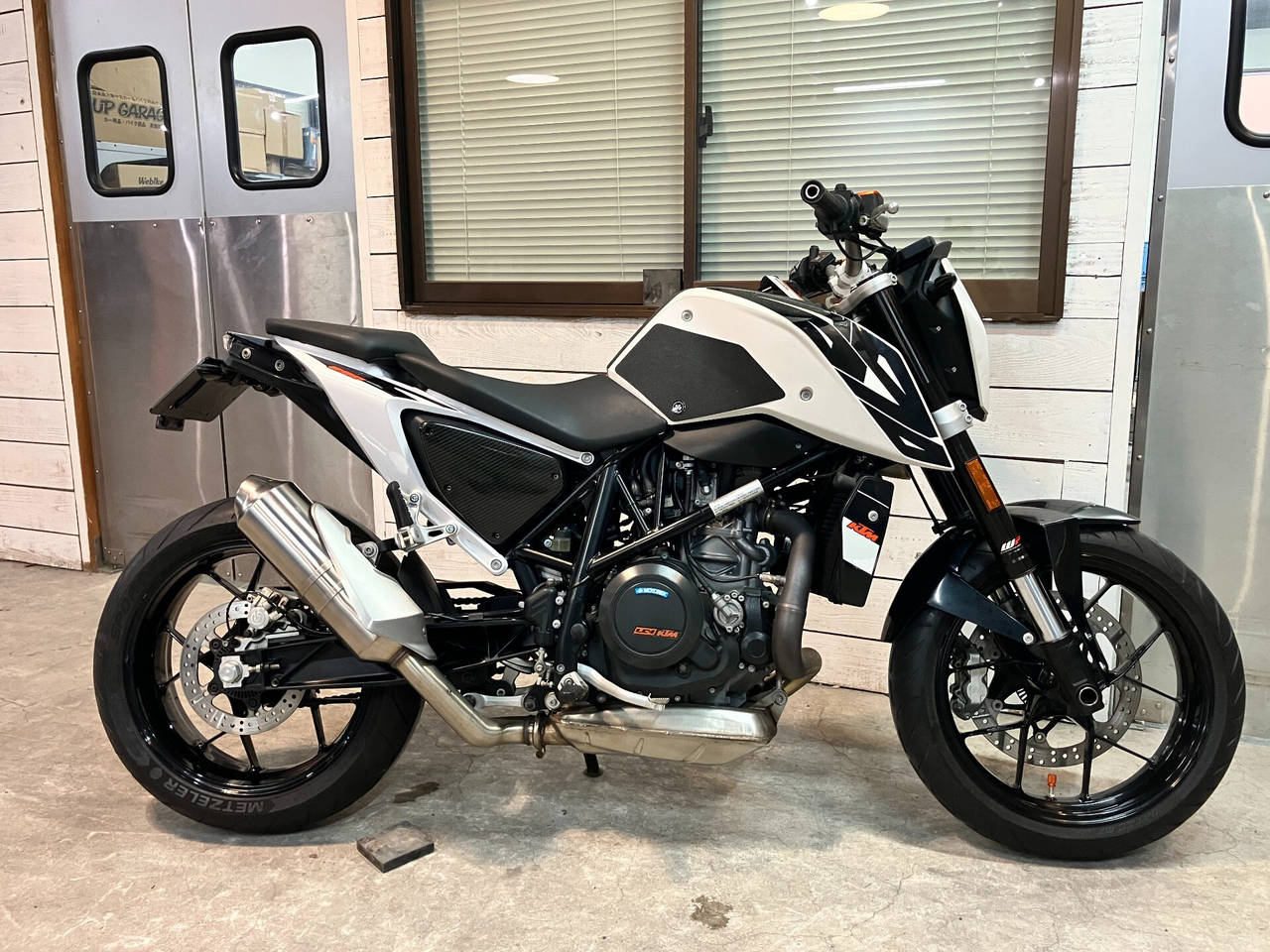 KTM 690 DUKE