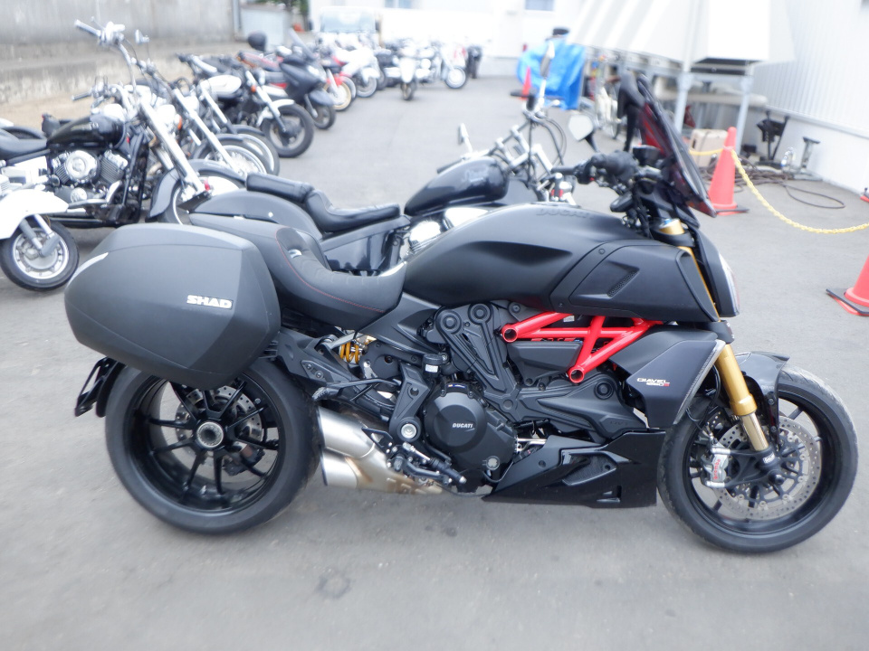 Ducati DIAVEL 1260S