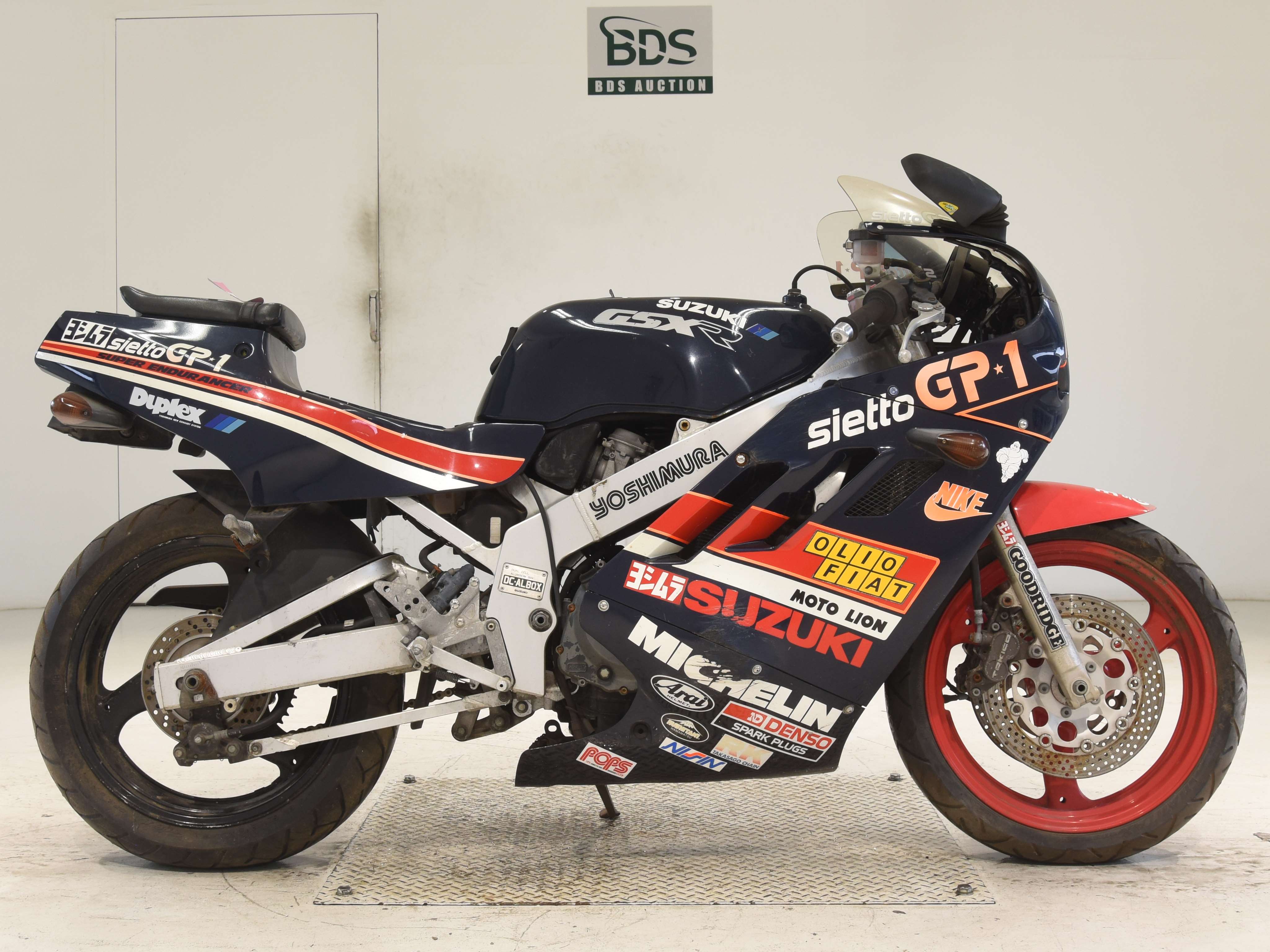Suzuki GSX-R400