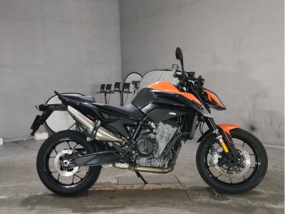 KTM 890 DUKE