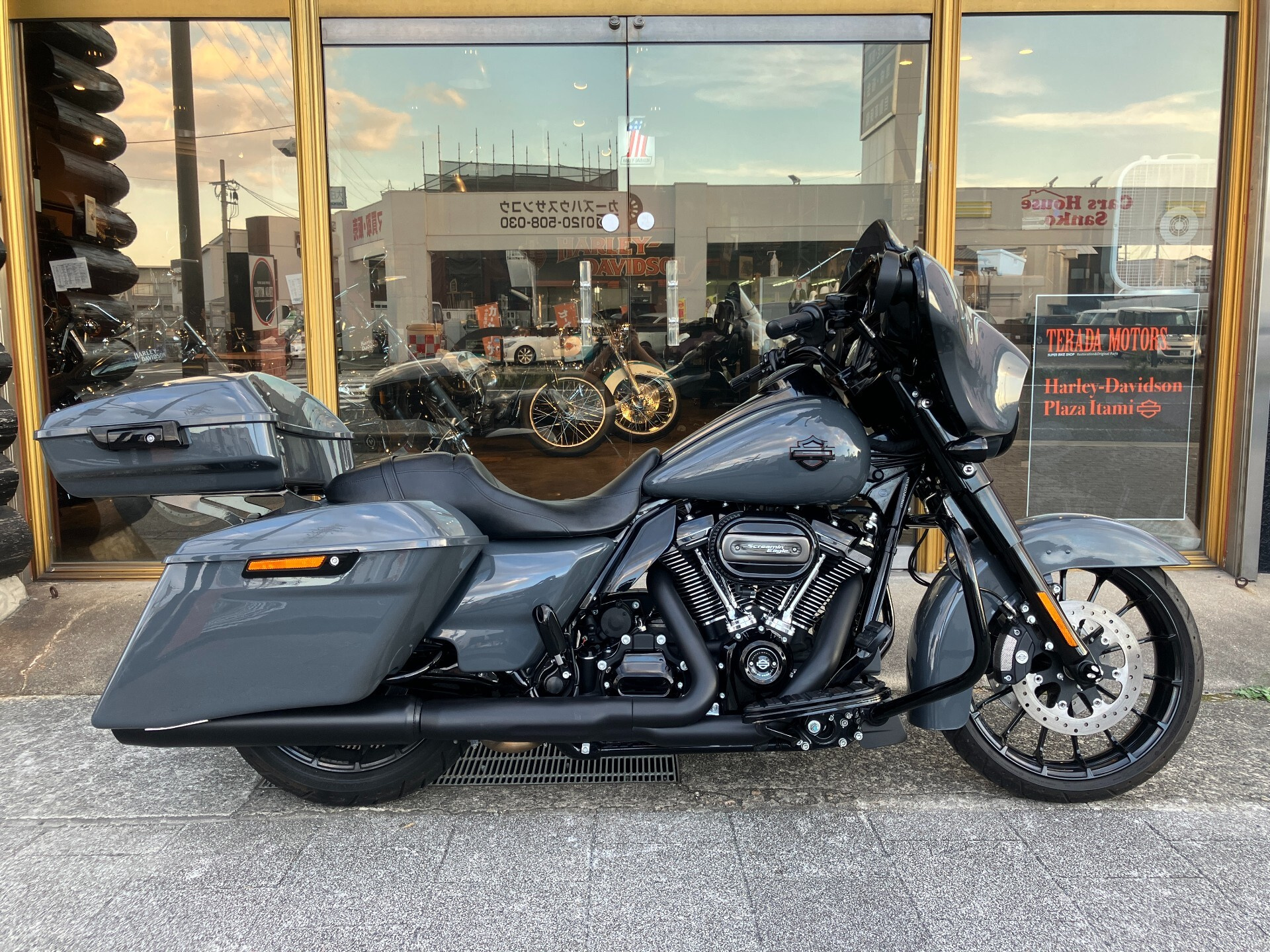 HD SREET GLIDE FLHXS1690