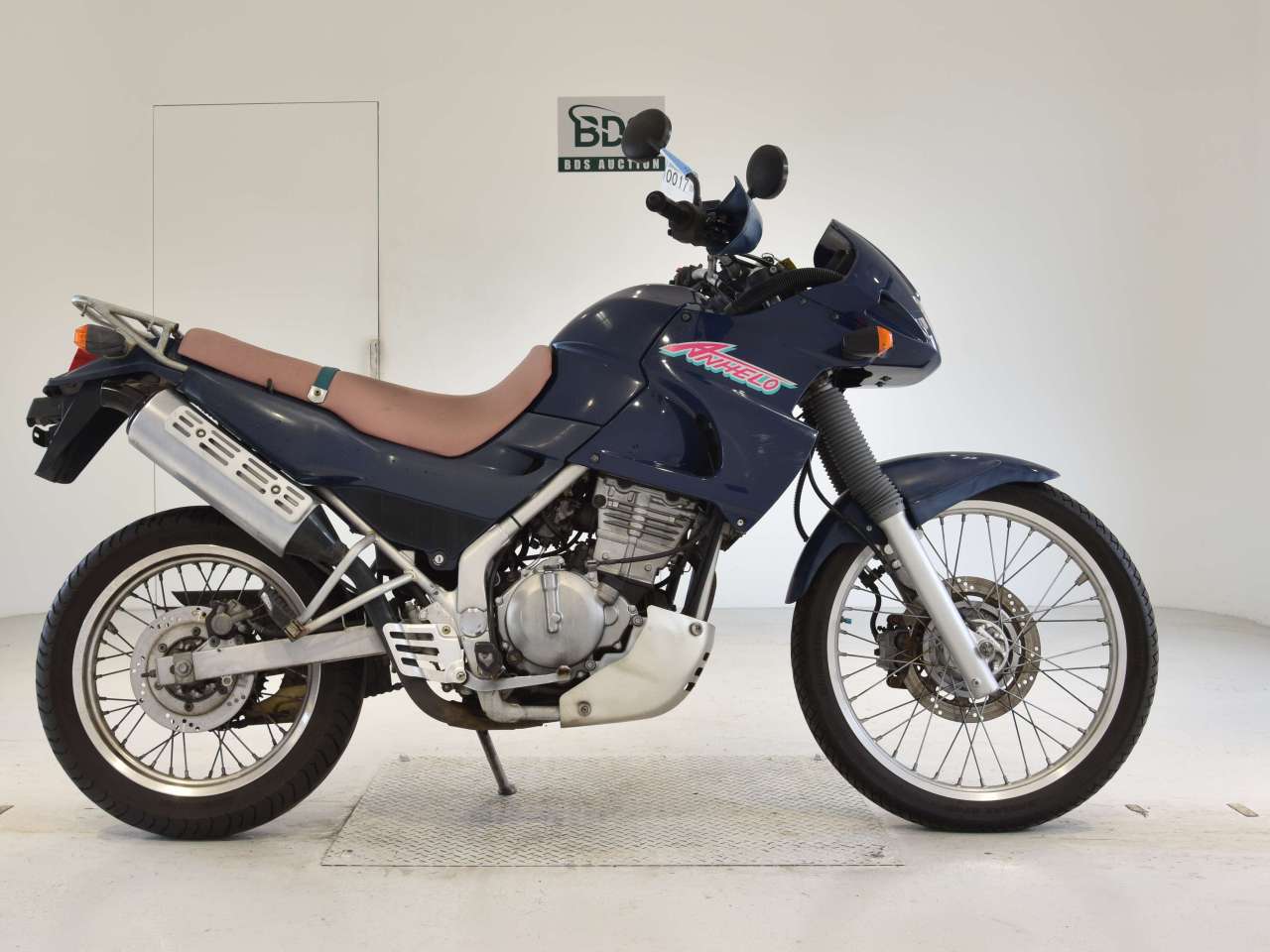 0017] Kawasaki KLE250 ANHELO - LE250A-004641