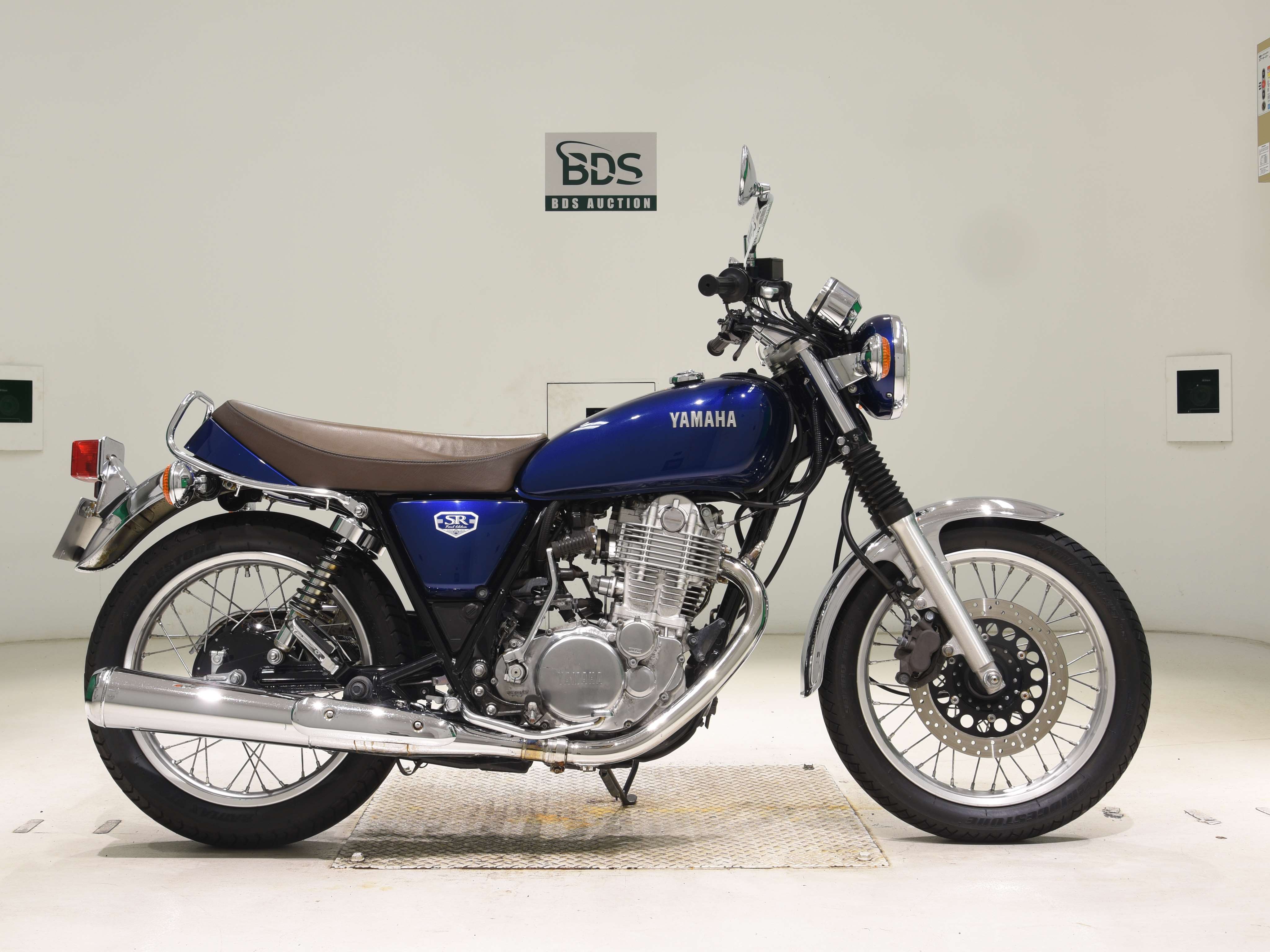 Yamaha SR400