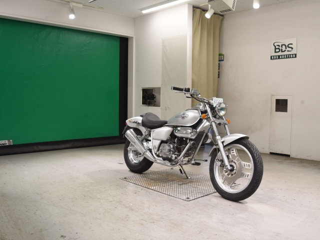 Honda MAGNA50 — фото 3