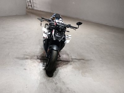 BMW M1000R — фото 3
