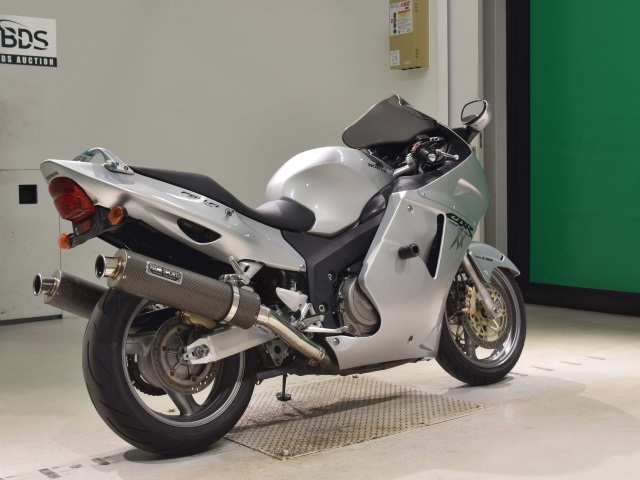Honda CBR1100XX BLACKBIRD — фото 5