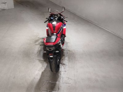 Honda CBR600RR — фото 6