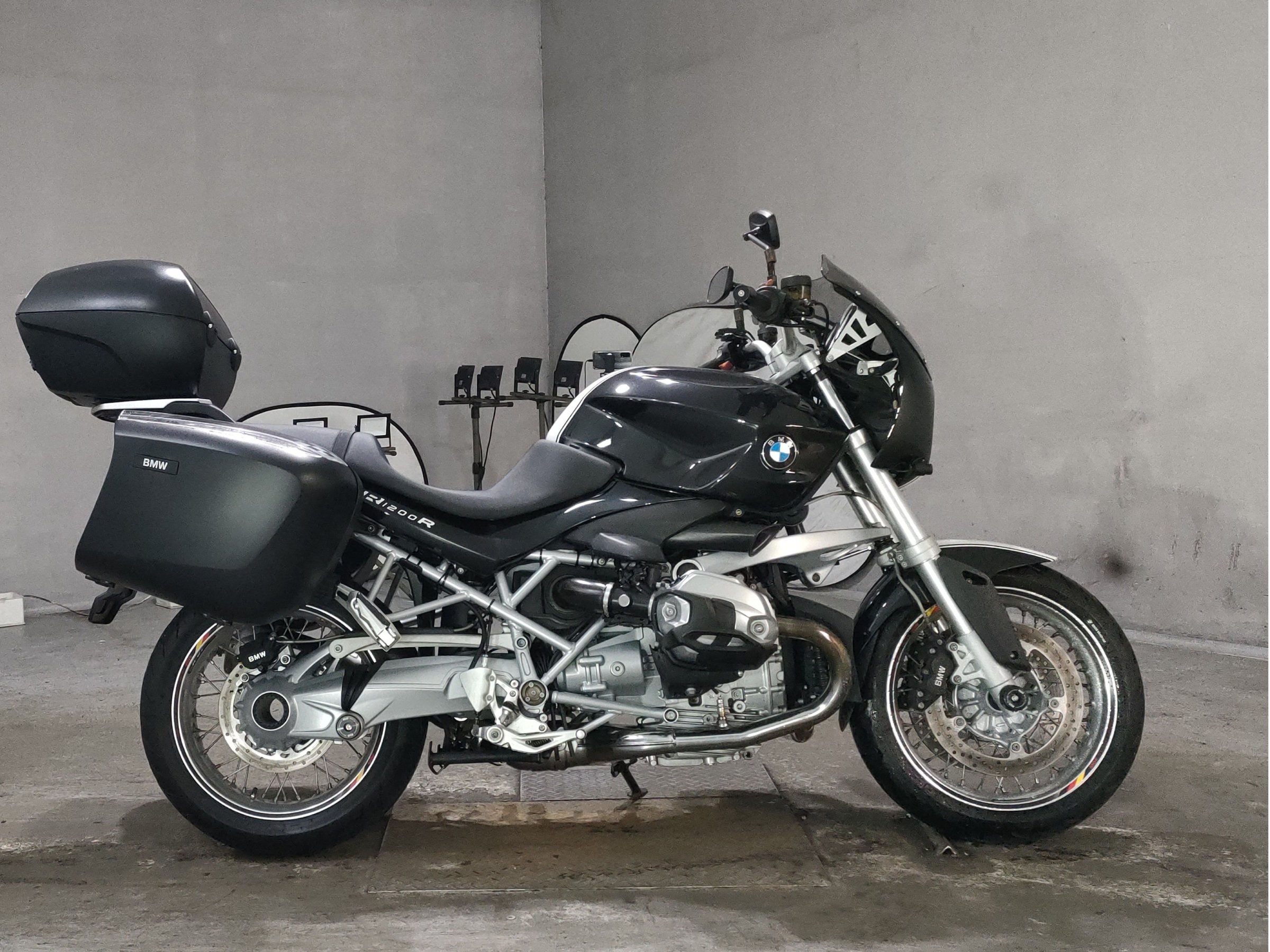 BMW R1200R