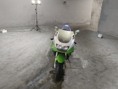 Kawasaki ZXR250 — фото 3
