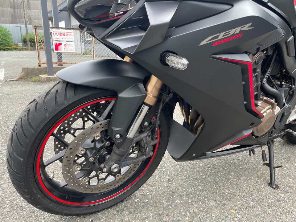 Honda CBR650R — фото 11