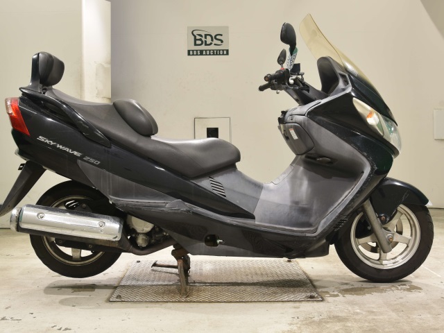 Suzuki SKYWAVE 250S
