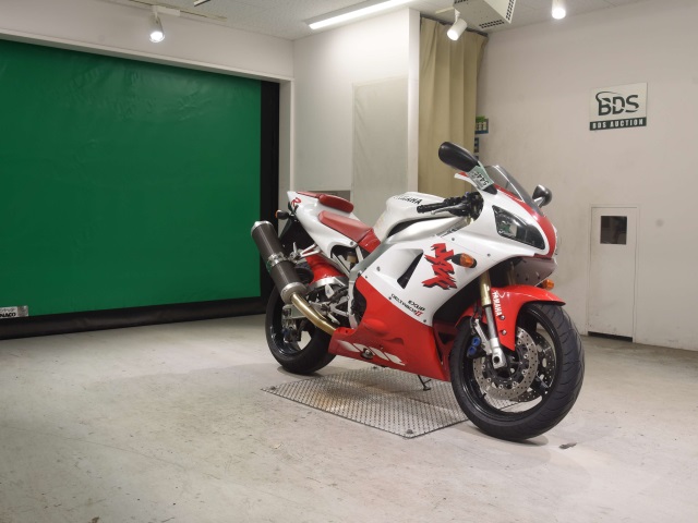 Yamaha YZF-R1 — фото 3