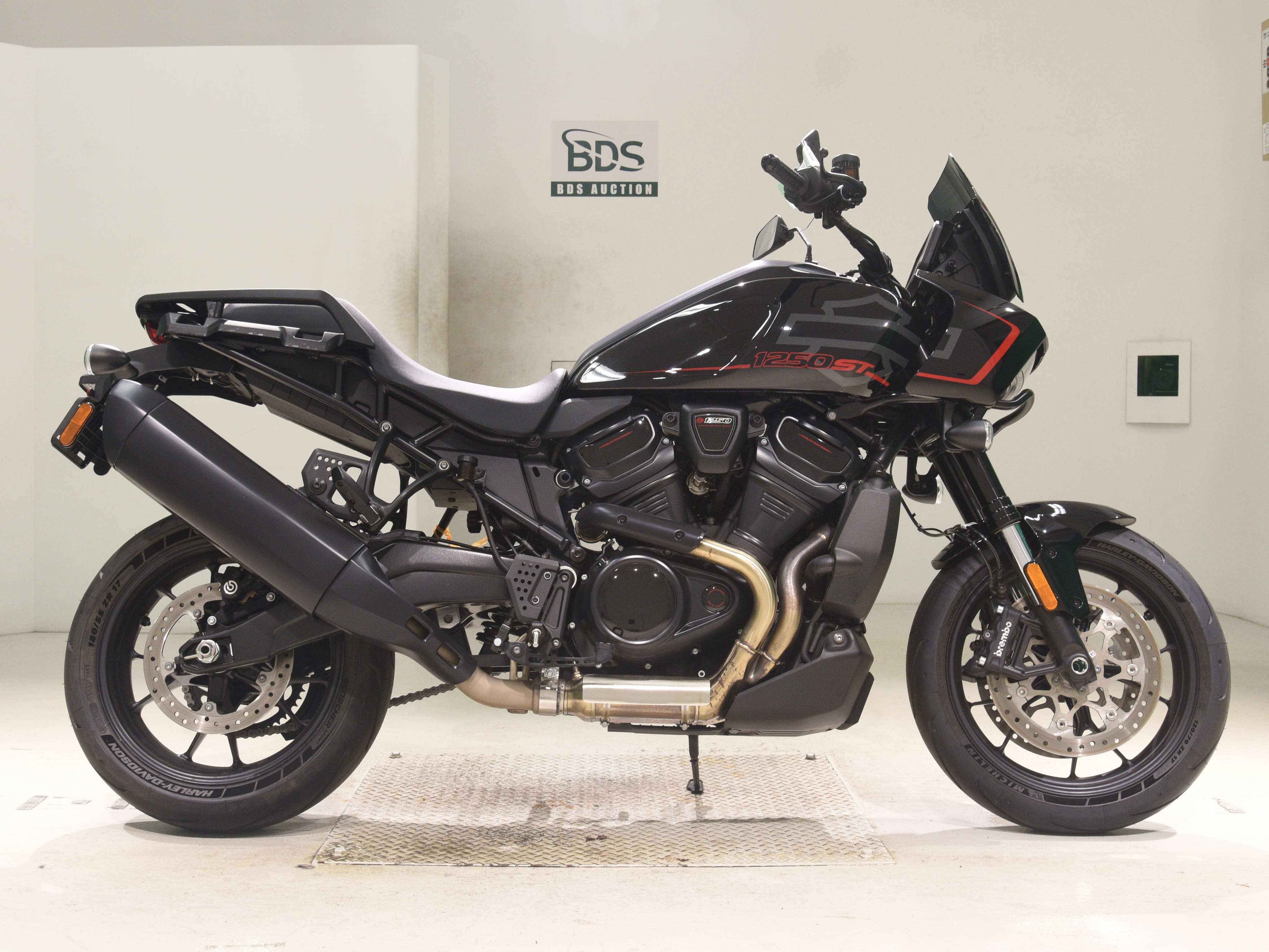 HD PAN AMERICA1250 S