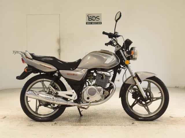 Suzuki EN125