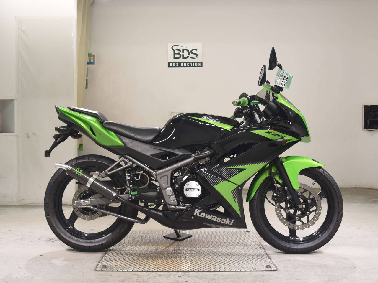 Kawasaki NINJA150RR