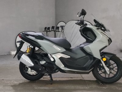Honda ADV 160