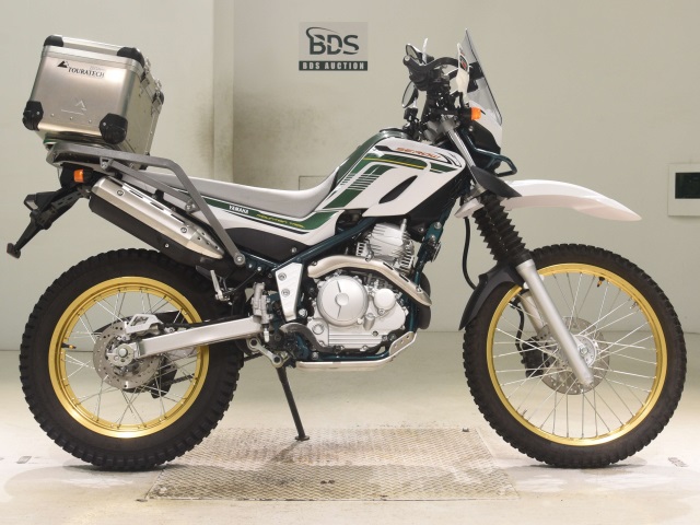 Yamaha SEROW XT250