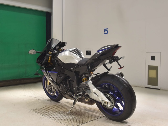 Yamaha YZF-R1 — фото 6
