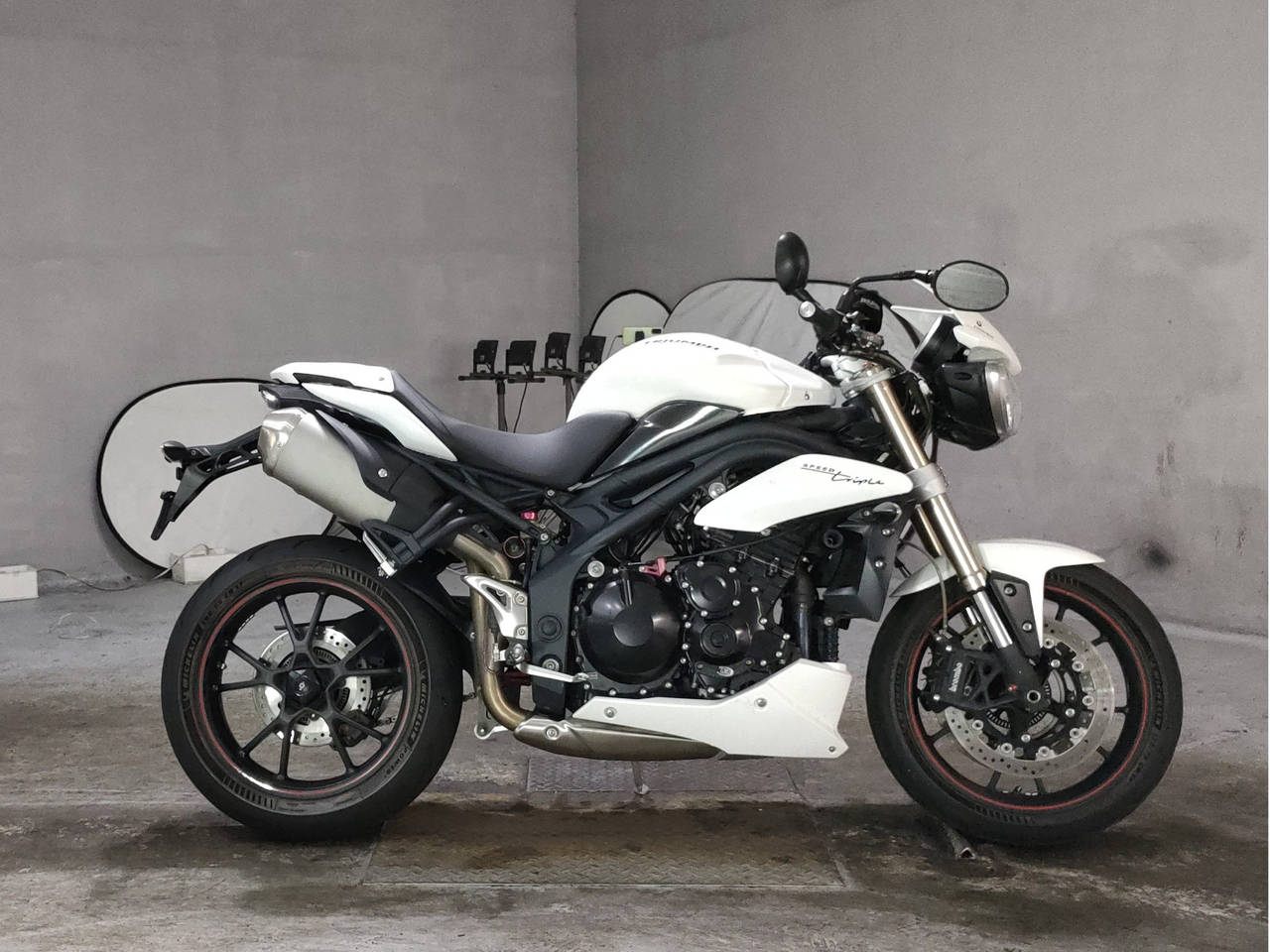 Triumph SPEED TRIPLE, zdjęcie 1
